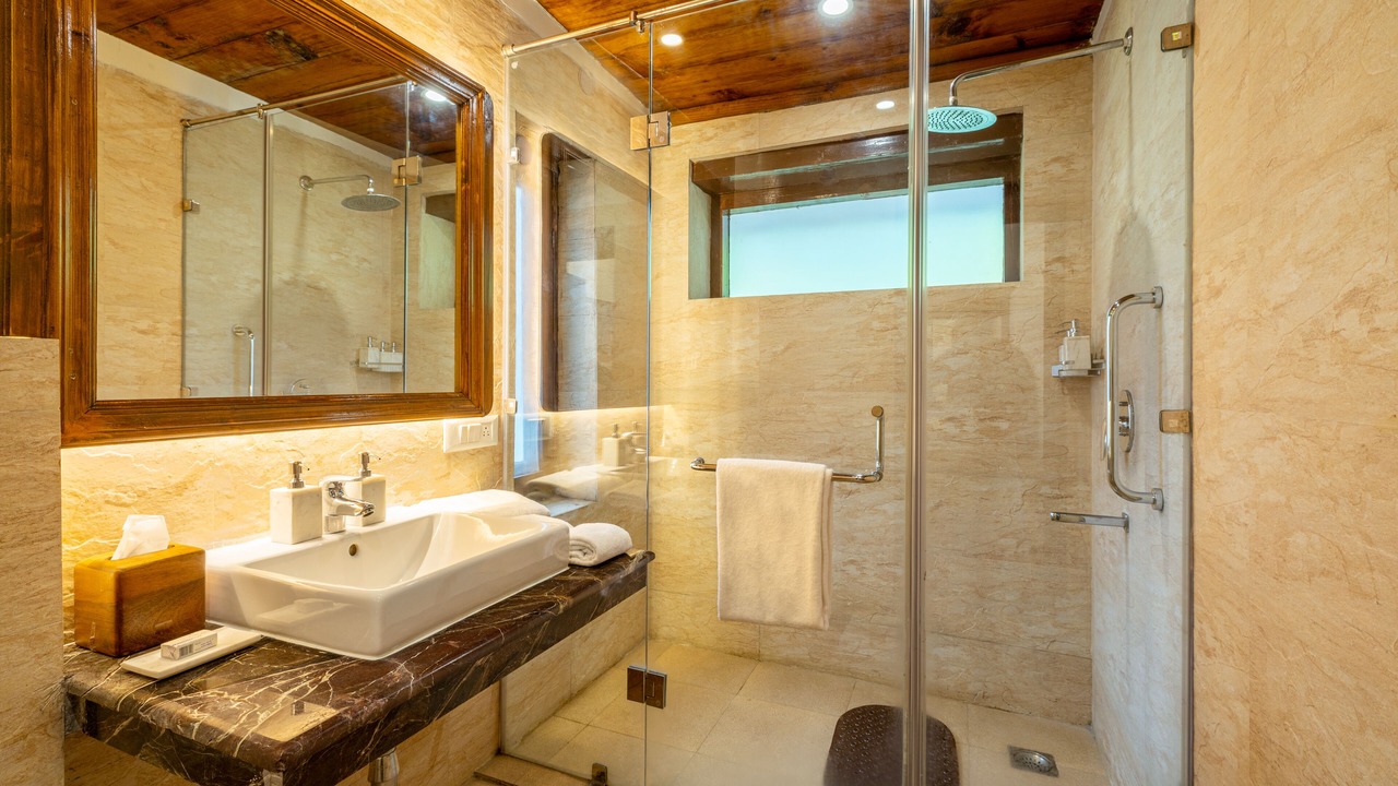 Photo of Bathroom in Raison