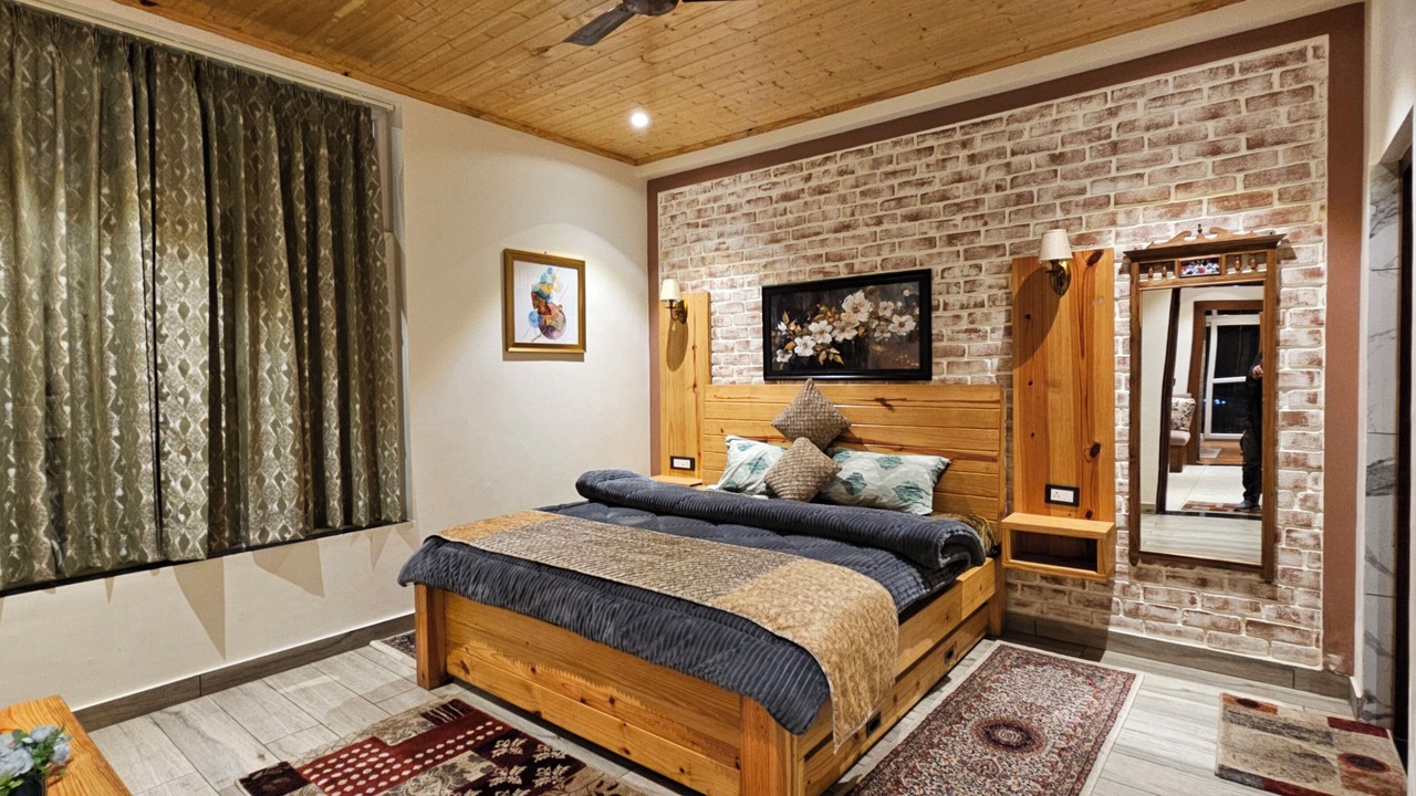 Photo of Bedroom in Tehri