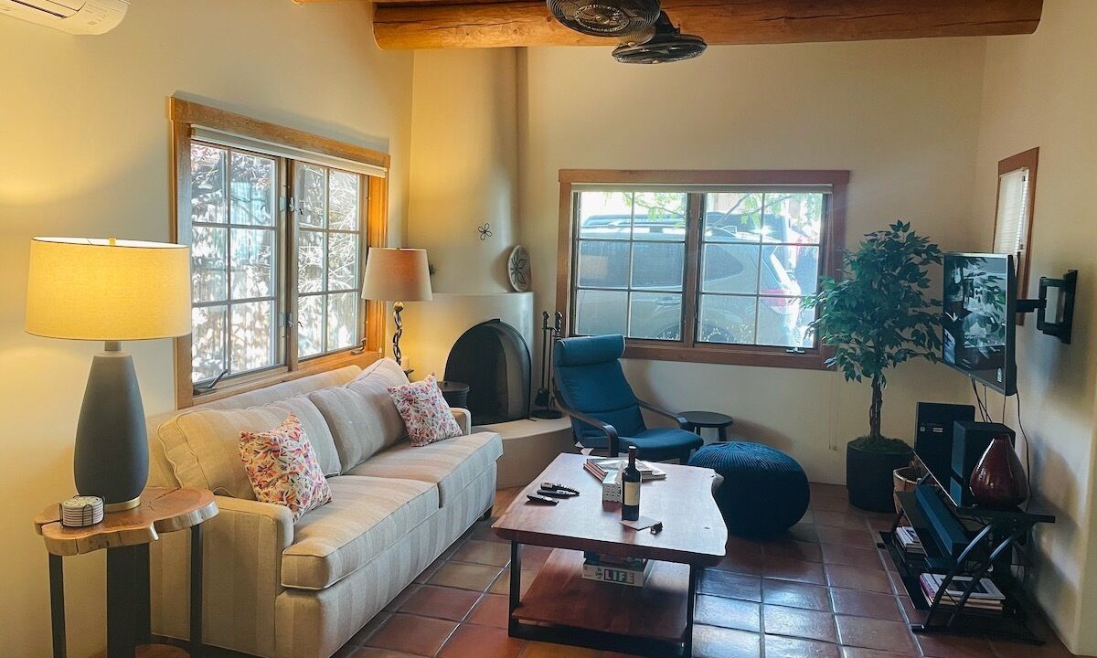 Photo of Livingroom in Northeast Santa Fe