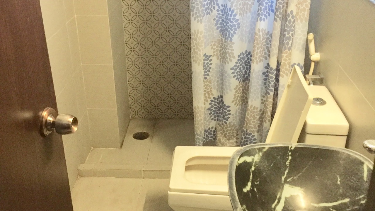 Photo of Bathroom in Basundhara Residential Area