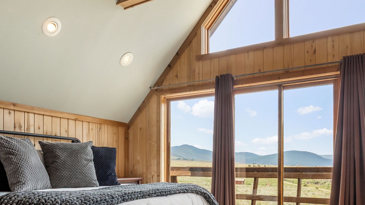 Photo of Bedroom in Eagle Nest
