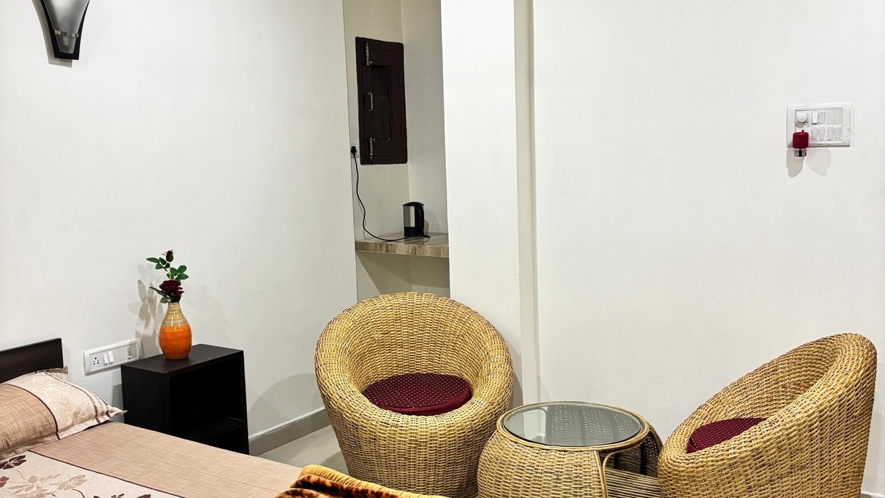 Photo of Bedroom in Sualkuchi