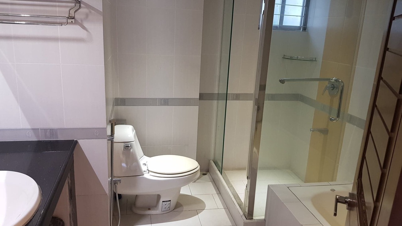 Photo of Bathroom in Gulshan