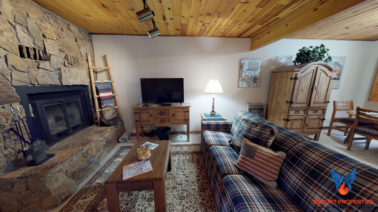 Photo of Livingroom in Angel Fire