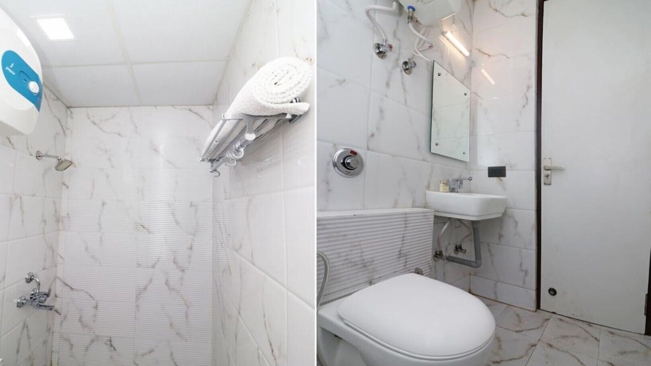 Photo of Bathroom in Taj Ganj