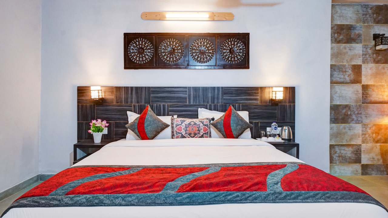 Photo of Bedroom in Mukteshwar