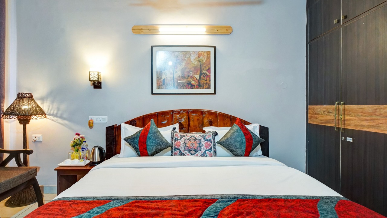 Photo of Bedroom in Mukteshwar