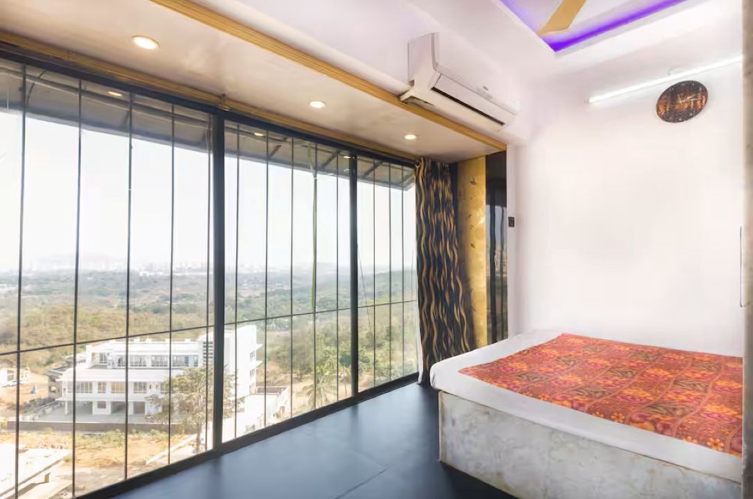 Photo of Bedroom in Aarey Colony
