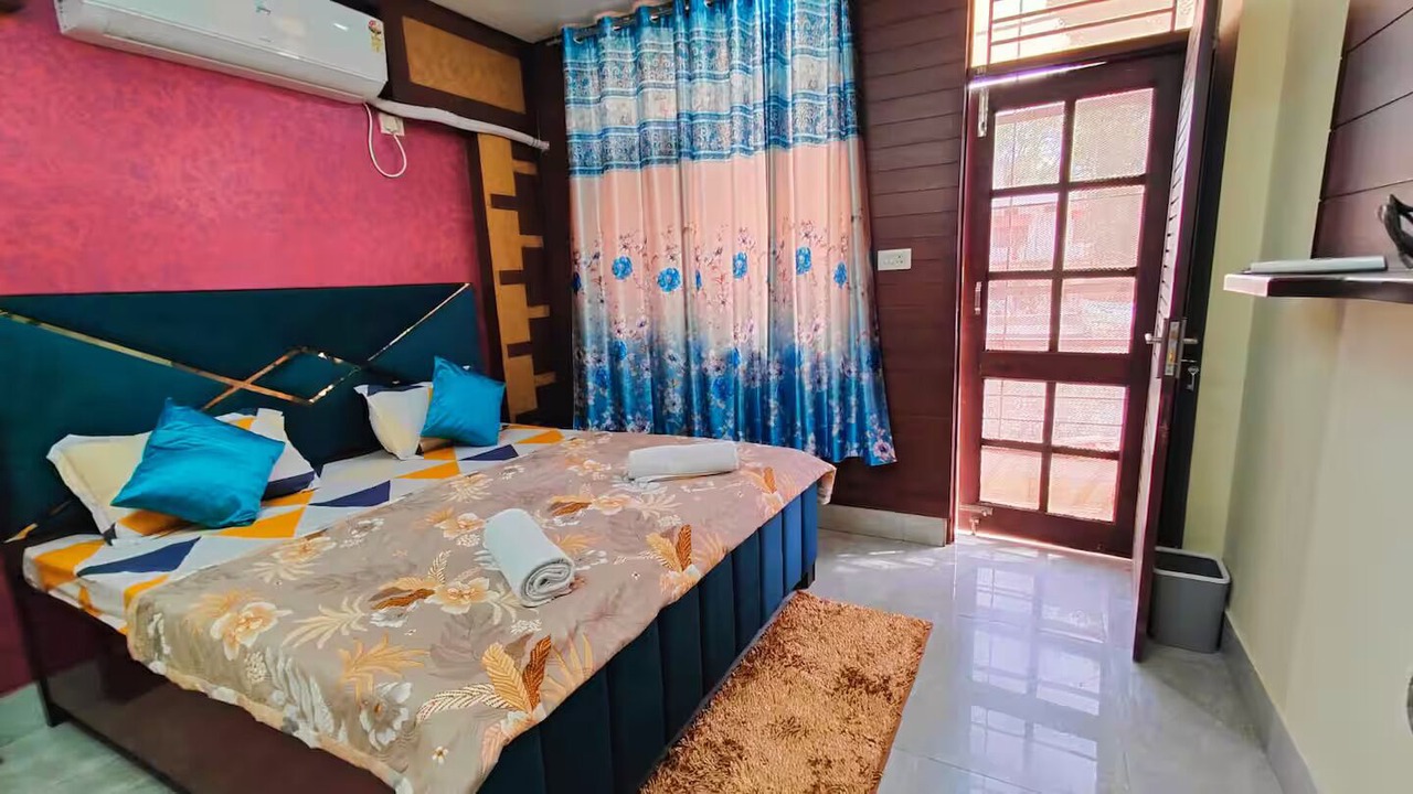 Photo of Bedroom in Mayapur