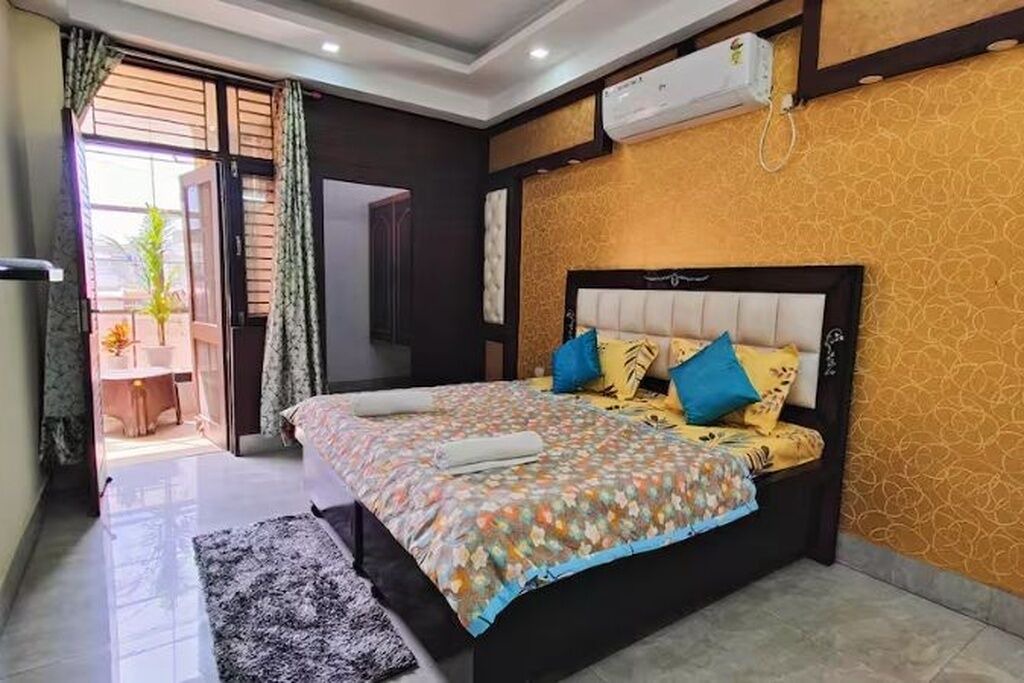 Photo of Bedroom in Mayapur
