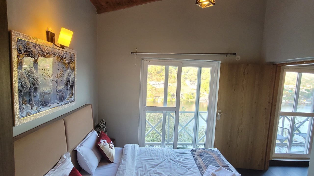 Photo of Bedroom in Bhimtal