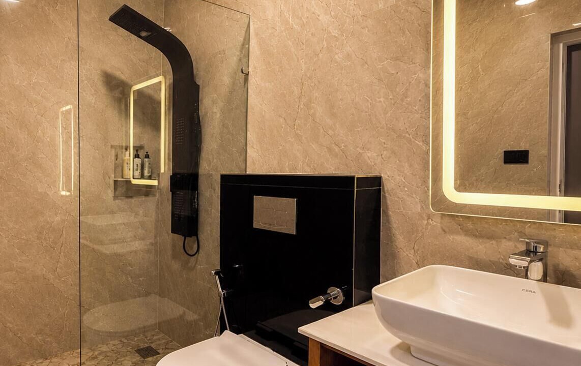 Photo of Bathroom in Gunehr