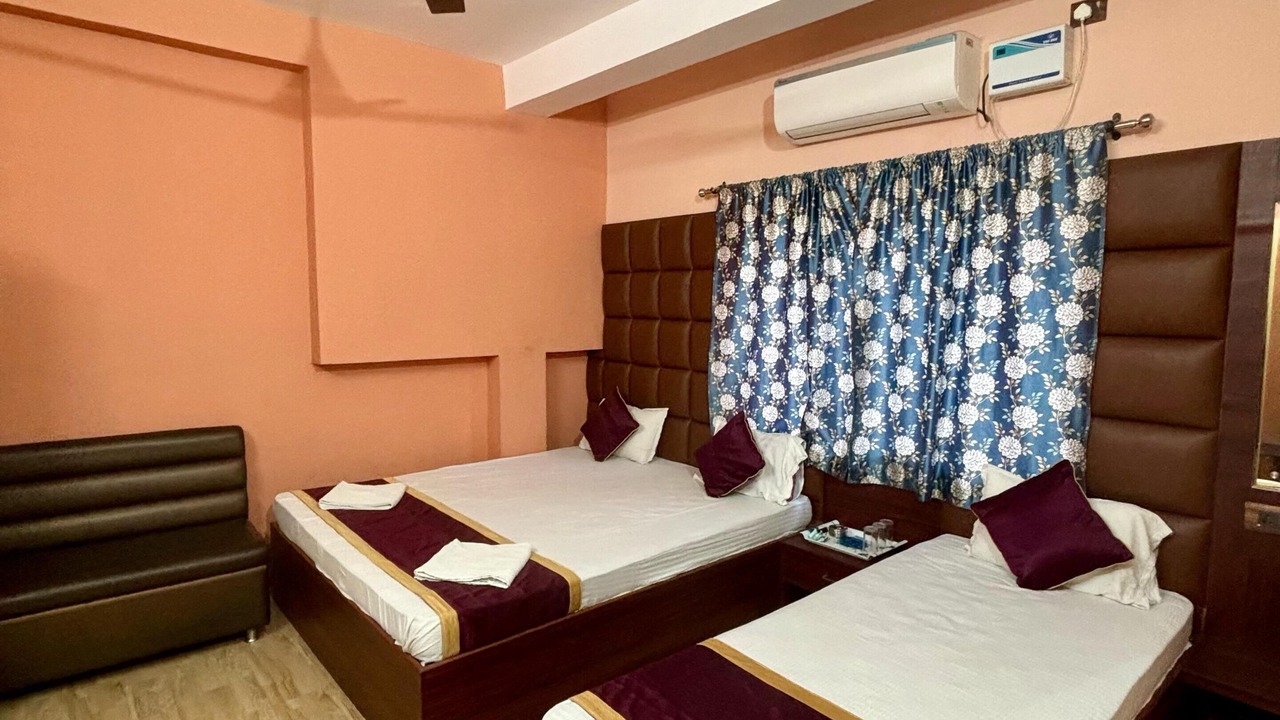 Photo of Bedroom in Sualkuchi