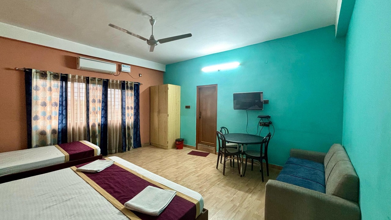 Photo of Bedroom in Sualkuchi