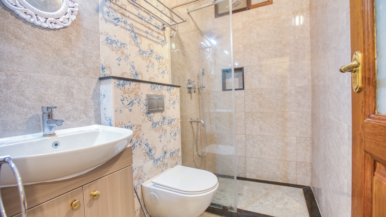Photo of Bathroom in White Town