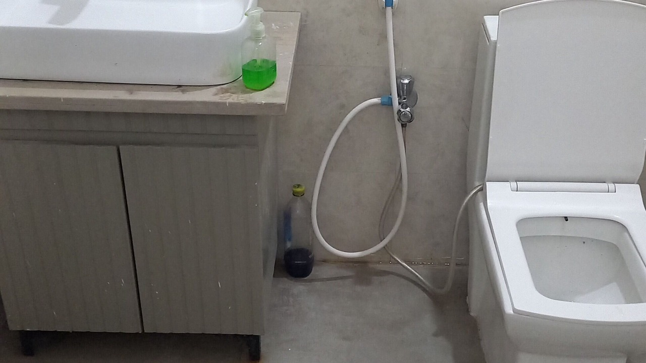 Photo of Bathroom in Mathura