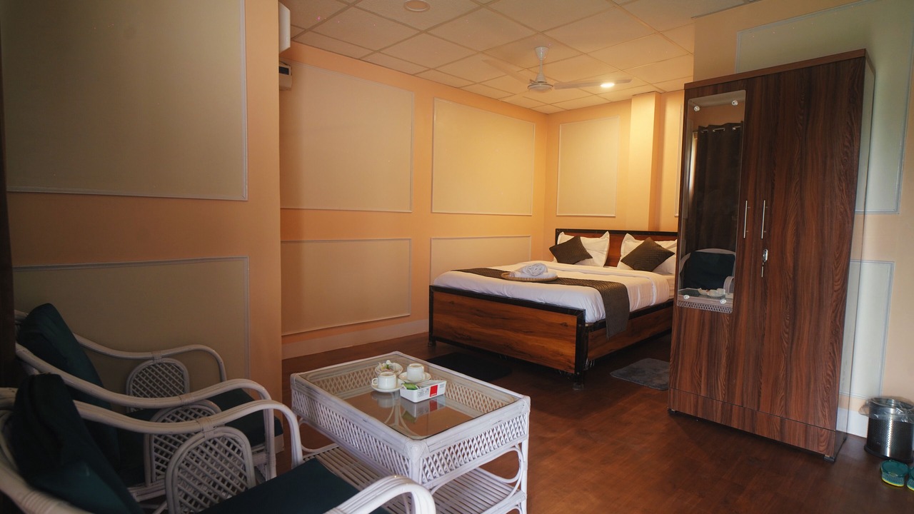 Photo of Bedroom in Sualkuchi