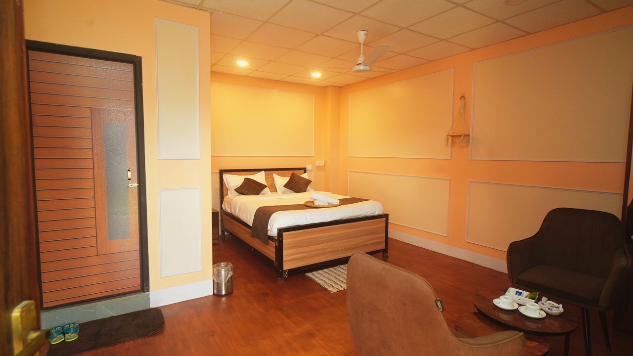 Photo of Bedroom in Sualkuchi