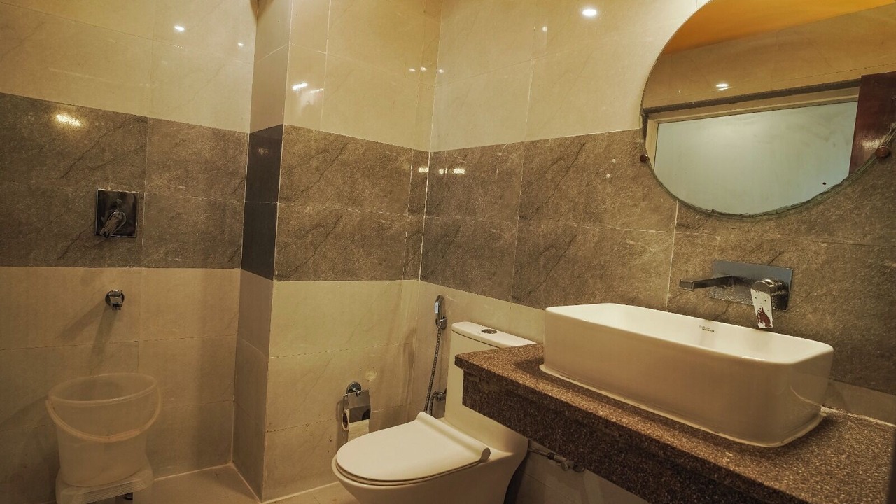 Photo of Bathroom in Tapovan