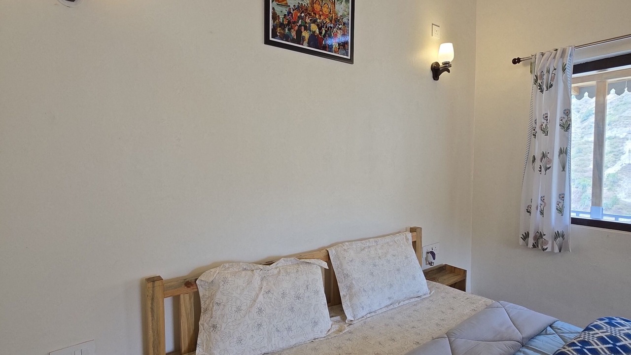 Photo of Bedroom in Almora