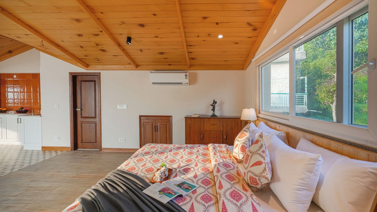 Photo of Bedroom in Kasauli
