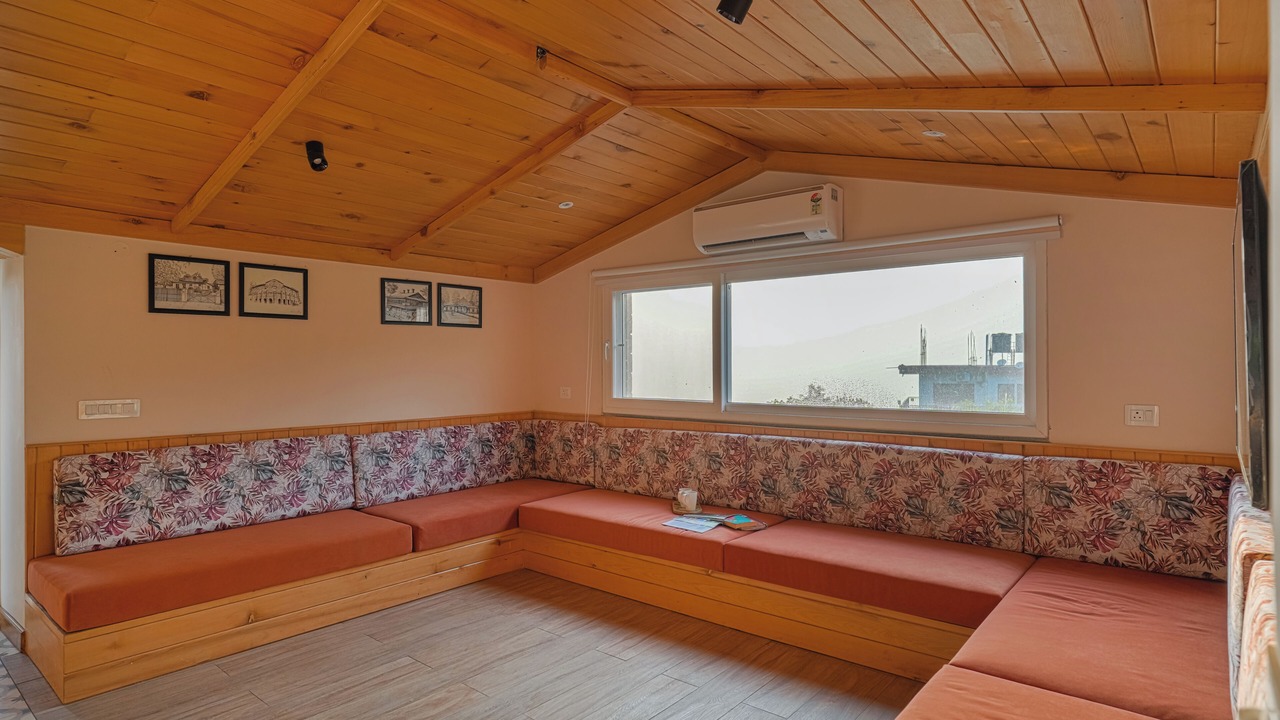 Photo of Livingroom in Kasauli