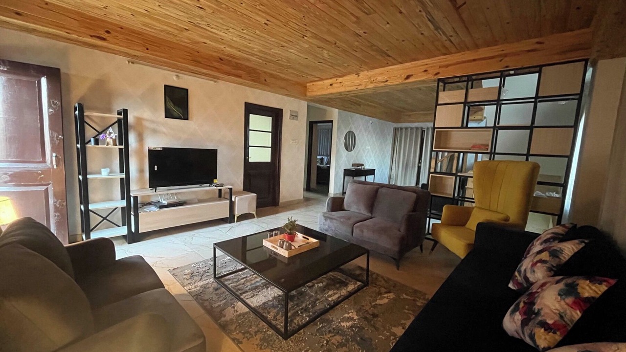 Photo of Livingroom in Rampur