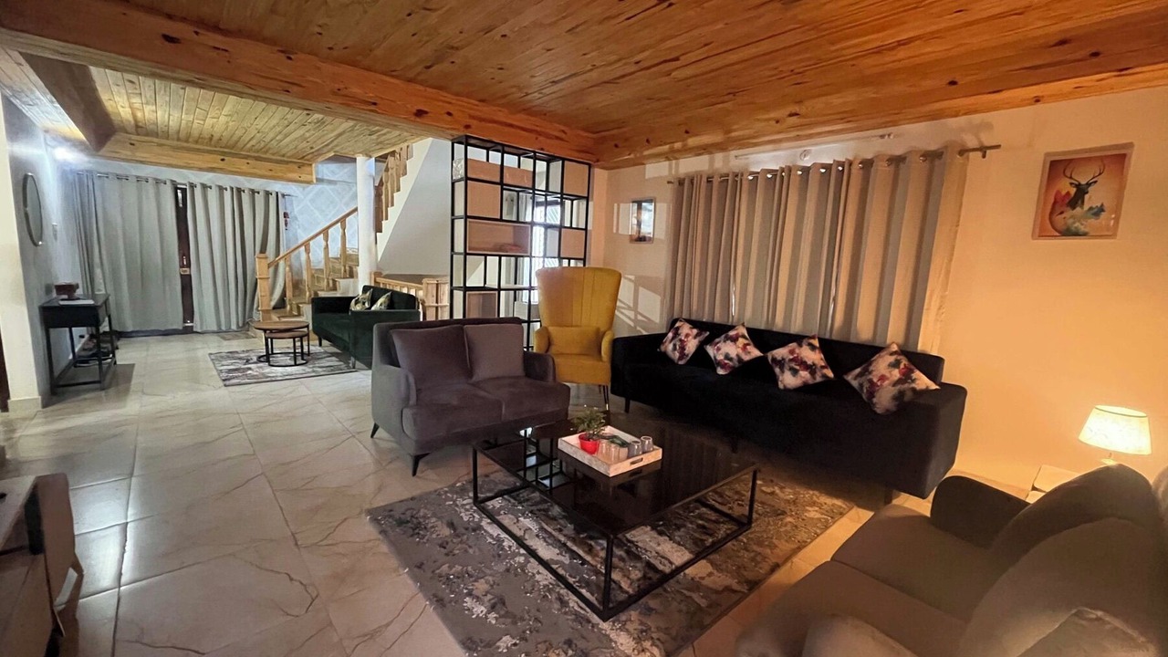 Photo of Livingroom in Rampur