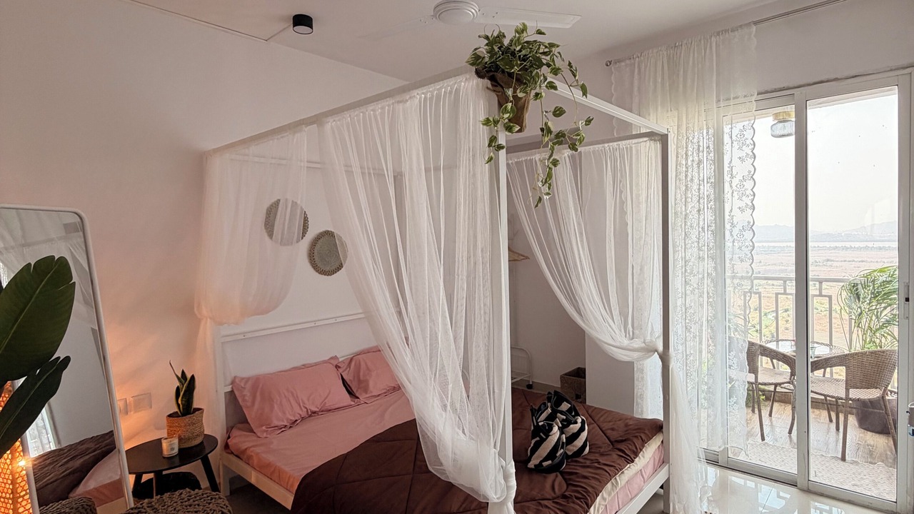 Photo of Bedroom in Thane West