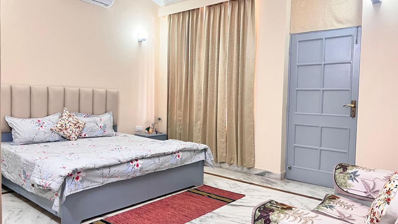 Photo of Bedroom in Rishikesh