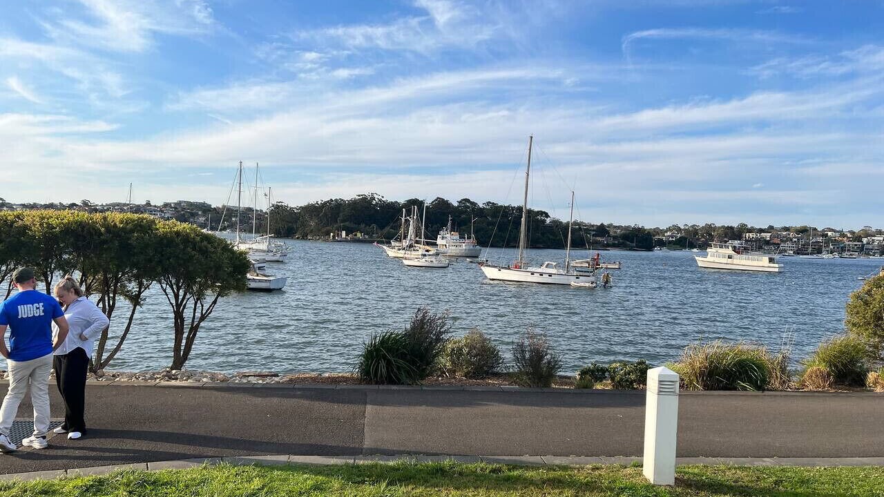 Photo of Others in Mortlake