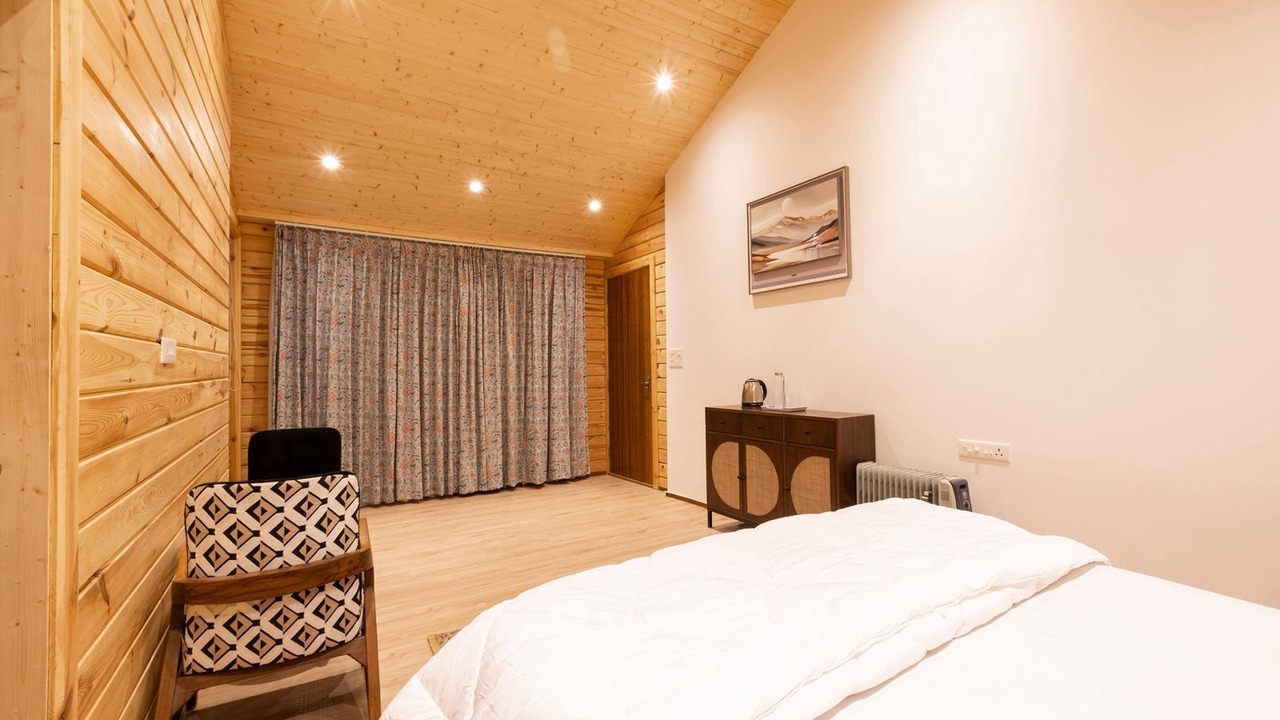 Photo of Bedroom in Tehri