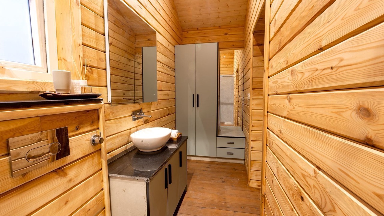 Photo of Bathroom in Tehri