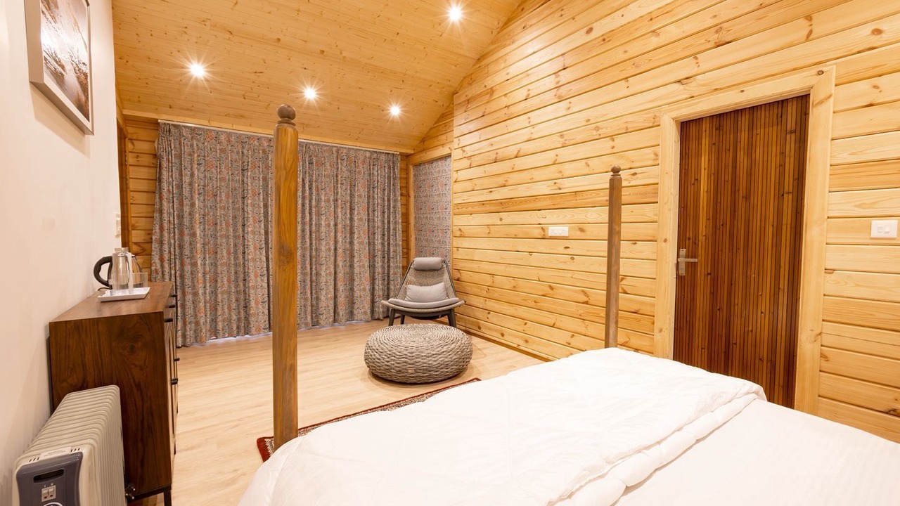 Photo of Bedroom in Tehri