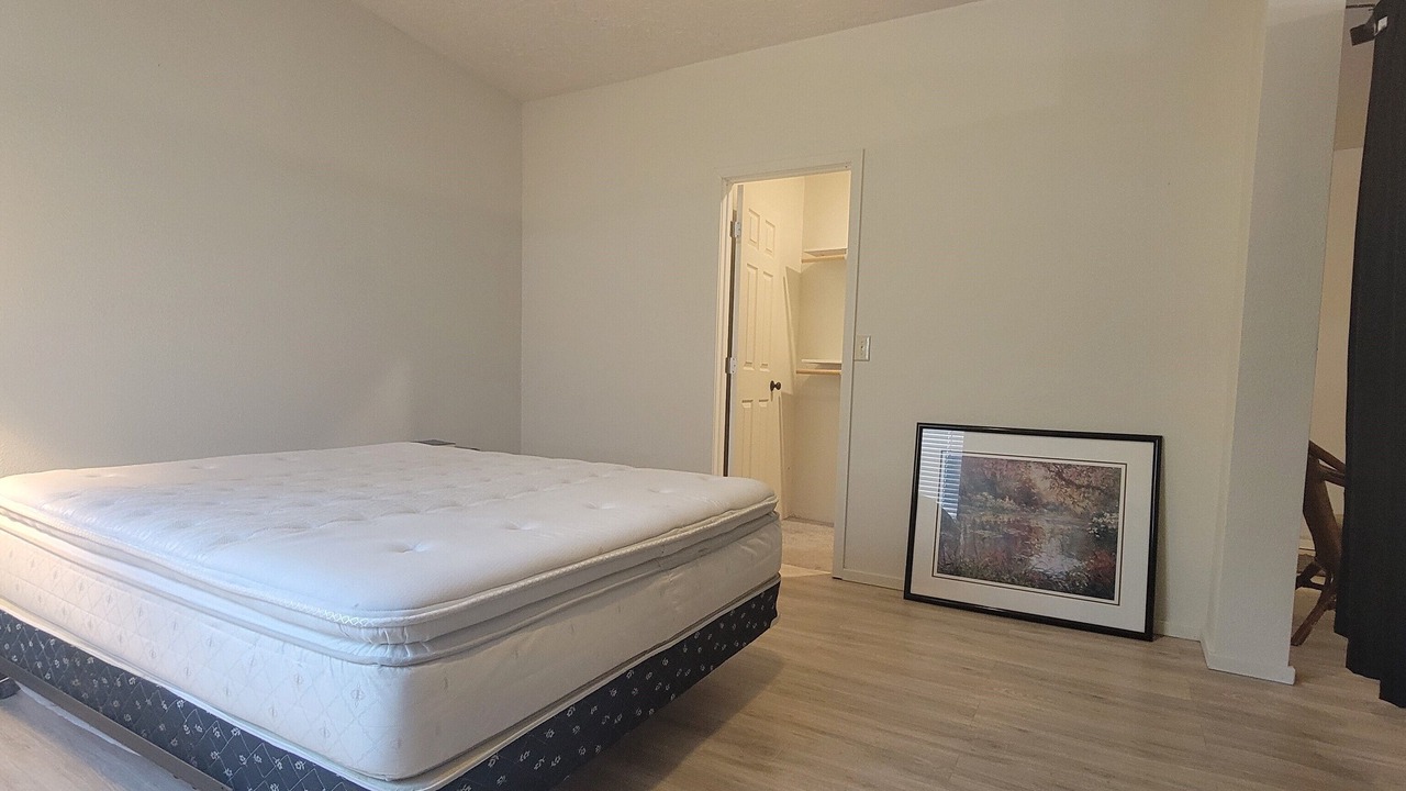 Photo of Bedroom in Nambe Pueblo