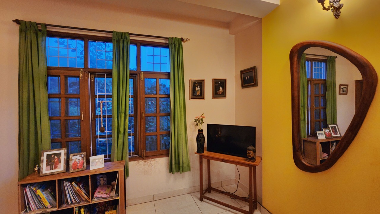 Photo of Livingroom in Kumarhatti