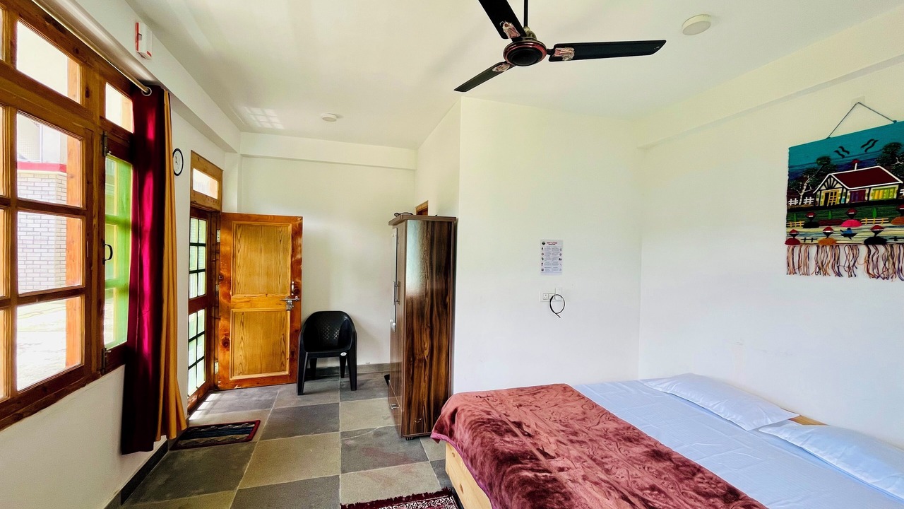 Photo of Bedroom in Simsa Village
