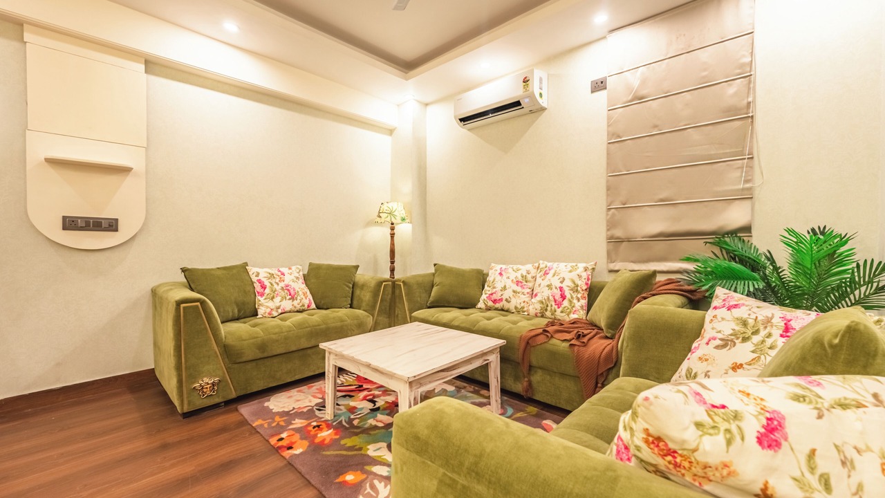 Photo of Livingroom in Tapovan