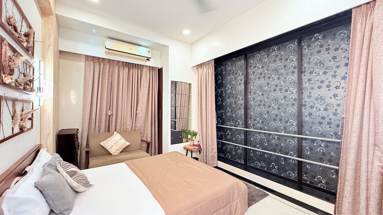 Photo of Bedroom in Aarey Colony