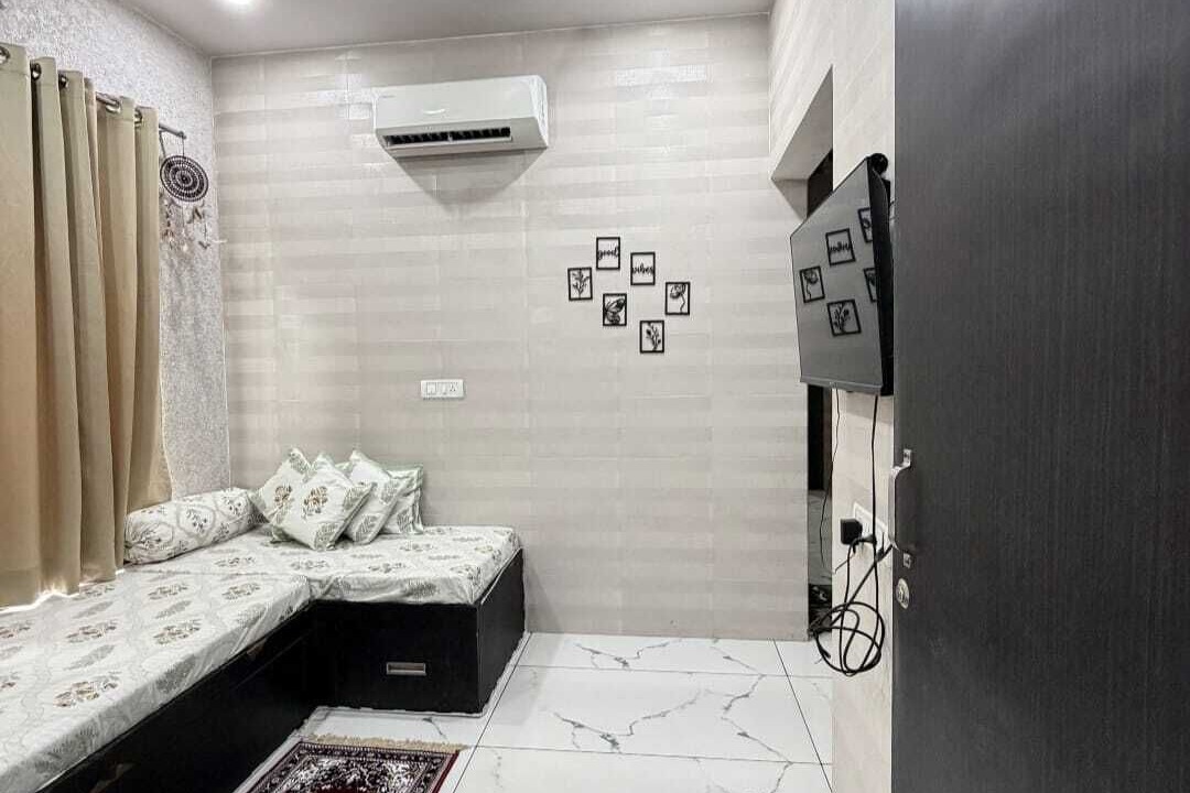 Photo of Bedroom in Vaishali Nagar