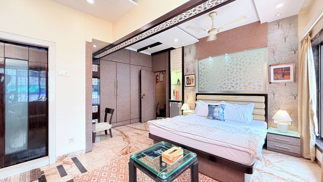 Photo of Bedroom in Versova