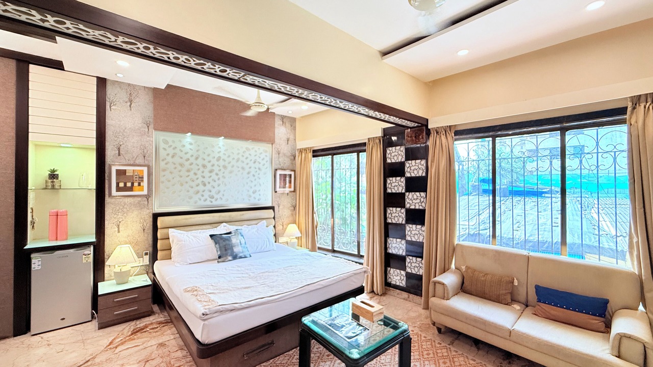 Photo of Bedroom in Versova