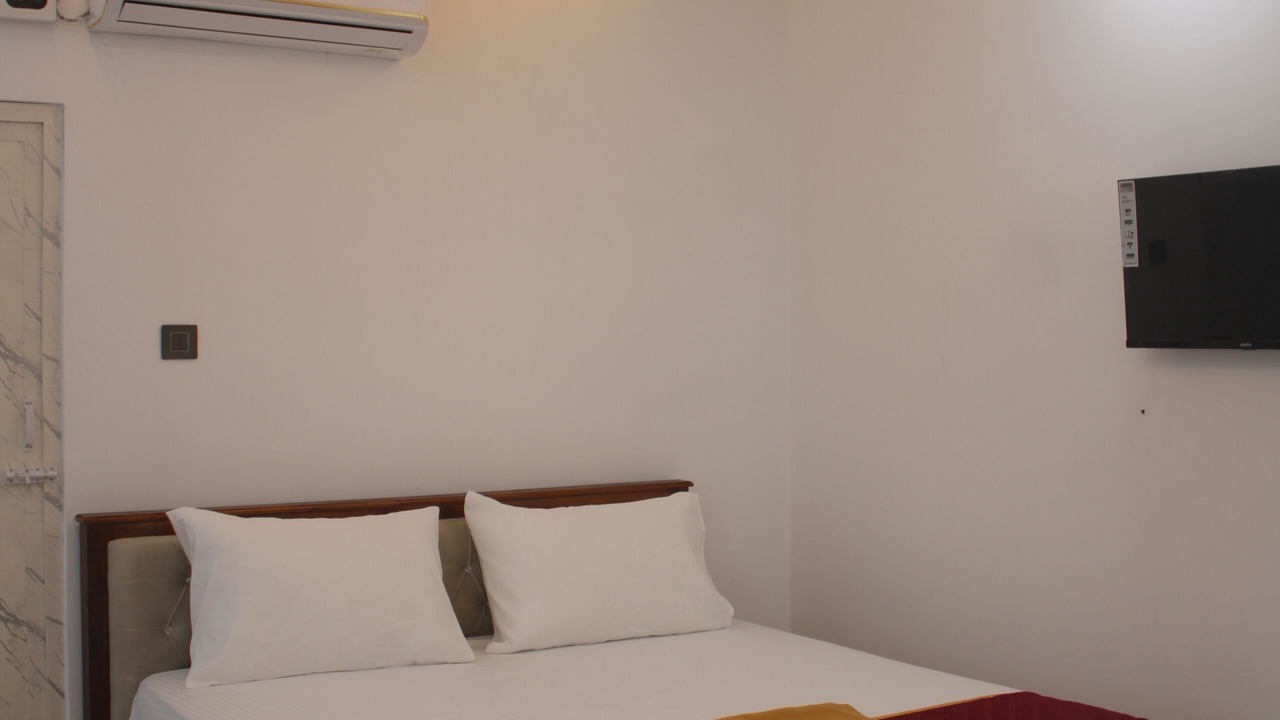 Photo of Bedroom in Tiruvannamalai