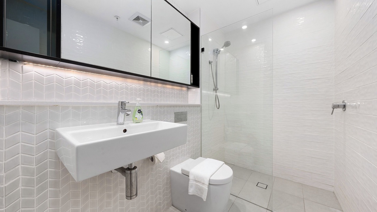 Photo of Bathroom in Mortlake
