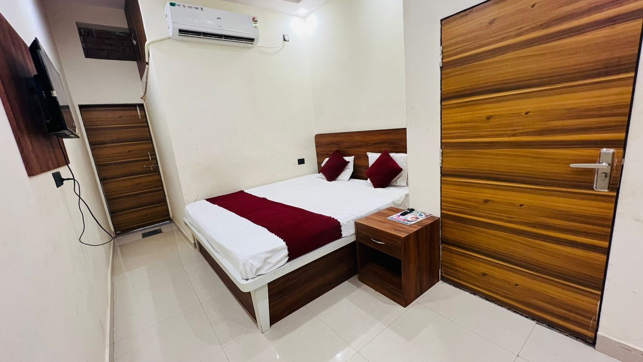 Photo of Bedroom in Varanasi