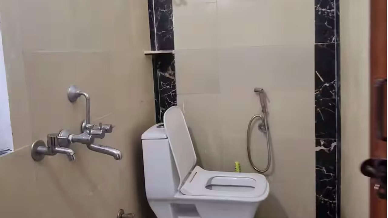 Photo of Bathroom in Tehri
