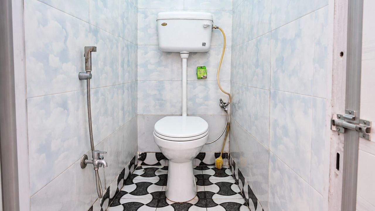 Photo of Bathroom in Dera Gopipur