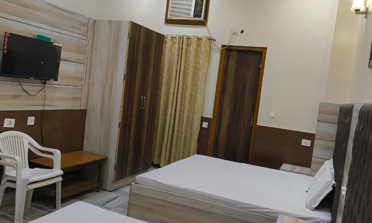 Photo of Bedroom in Govardhan