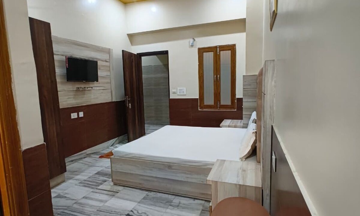 Photo of Bedroom in Govardhan