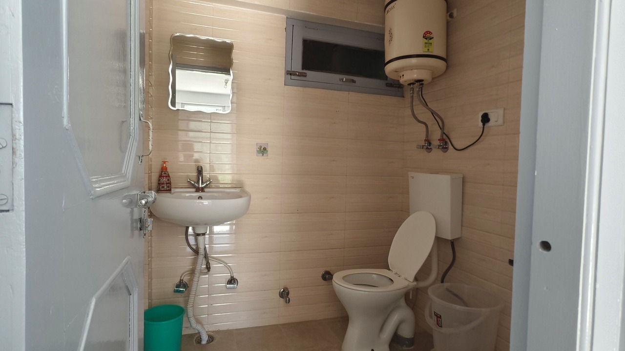 Photo of Bathroom in Bashisht